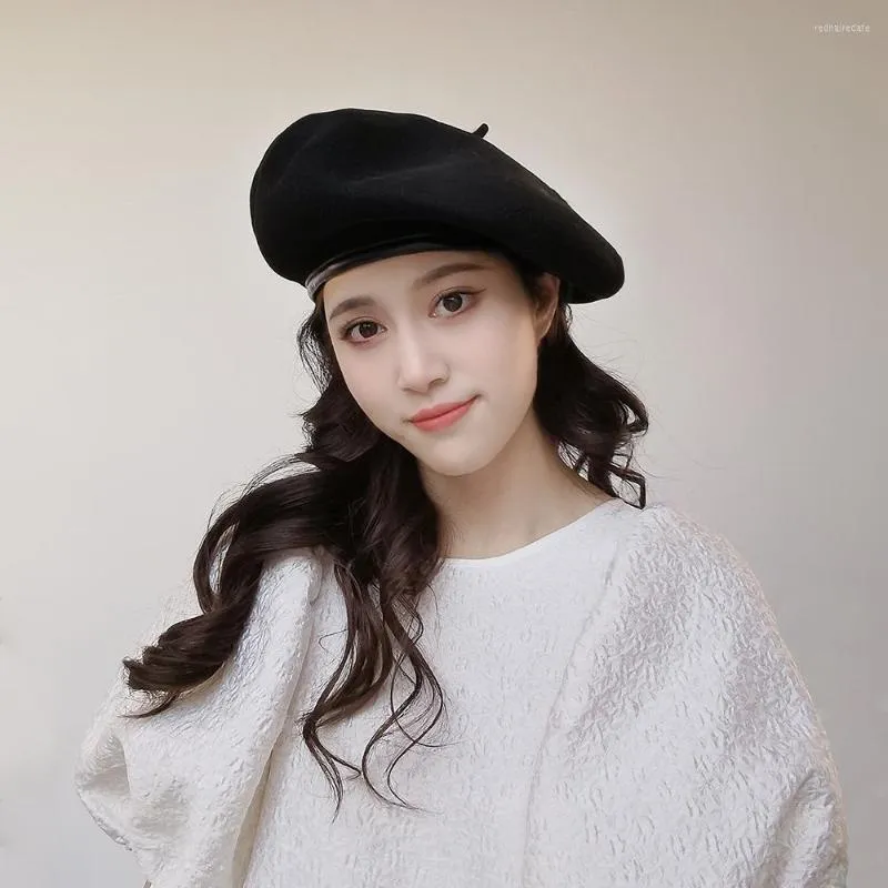 Berets King Wheat 2023 Autumn Winter Casual Warm PU Leather Edging Tether Big Size Black Women Wool Lady Painter Hat Caps
