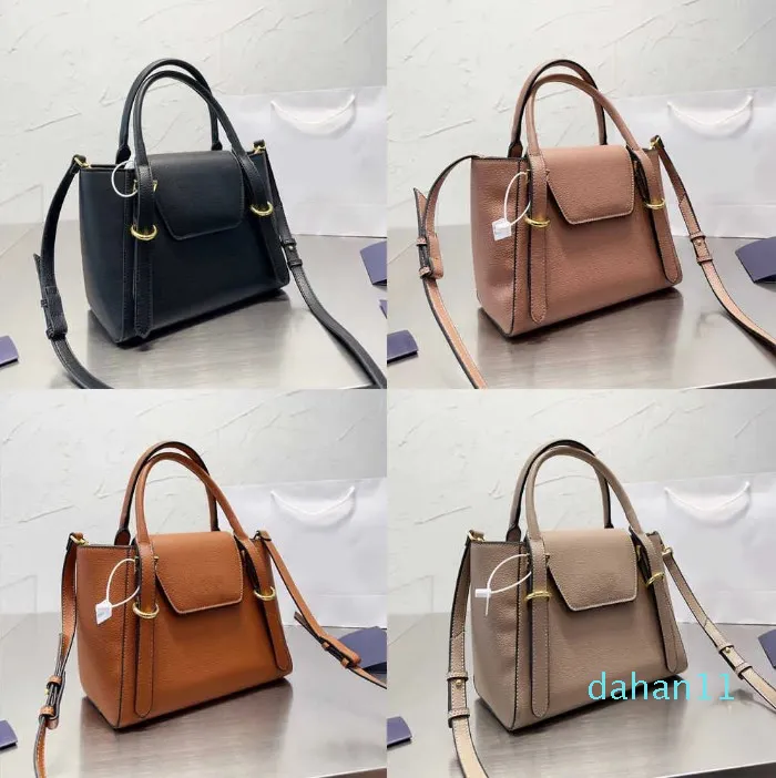 2023-Designer Luxury Women Tote Bag Fashion Versatile Handväskor axel crossbody väskor handväska totes stor kapacitet sadel plånböcker 7a kvalitet