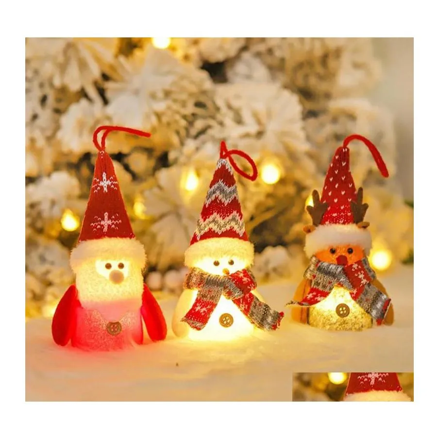 Juldekorationer ornament Santa Claus Snowman Elk med LED -l￤tt handgjorda Xmas Tree Pendents Tabell Holiday DecorChristmas Drop DHHFM