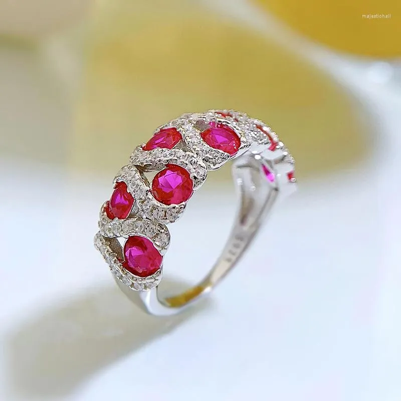 Cluster ringen sieraden 2023 S925 Sterling Silver Ring Zirkon Wit Diamond Red European en Amerikaanse mode Vrouwen