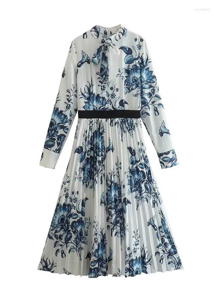 Casual Dresses 2023 Kvinnor Vintage Floral Print Pleated Dress Bow Tie Collar Lång ärm Kvinnlig vår Midi Vestido