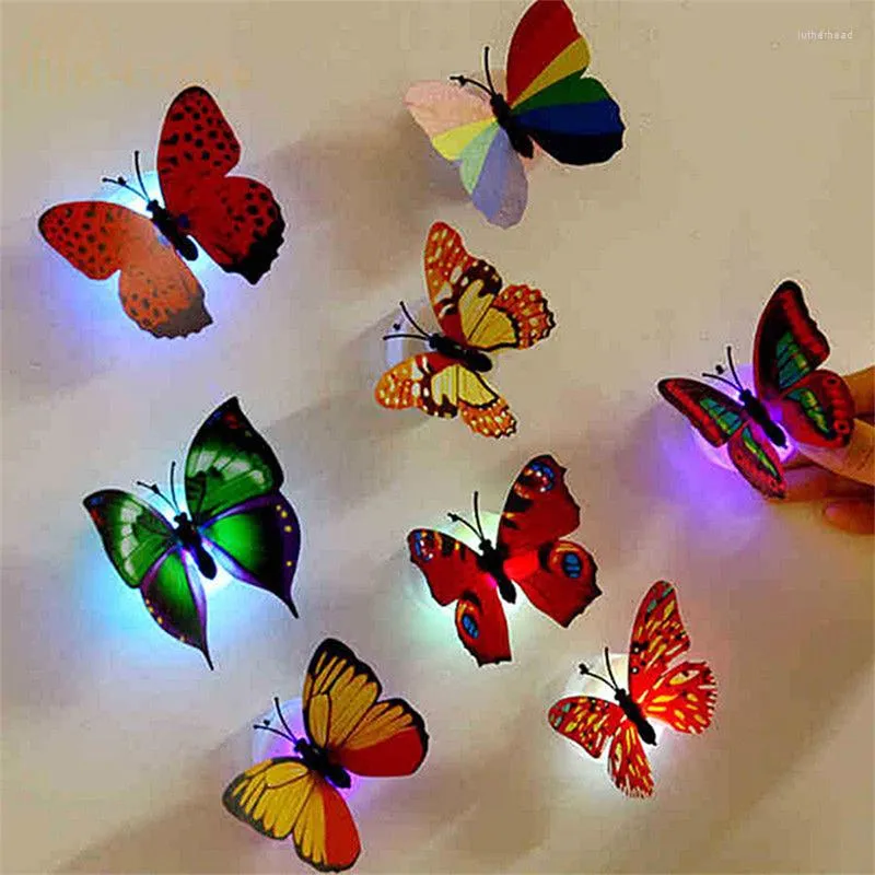 أضواء ليلية 1pcs لون مضيئة تغيير لطيف الفراشة نمط LED LED Home Room Decord Decor