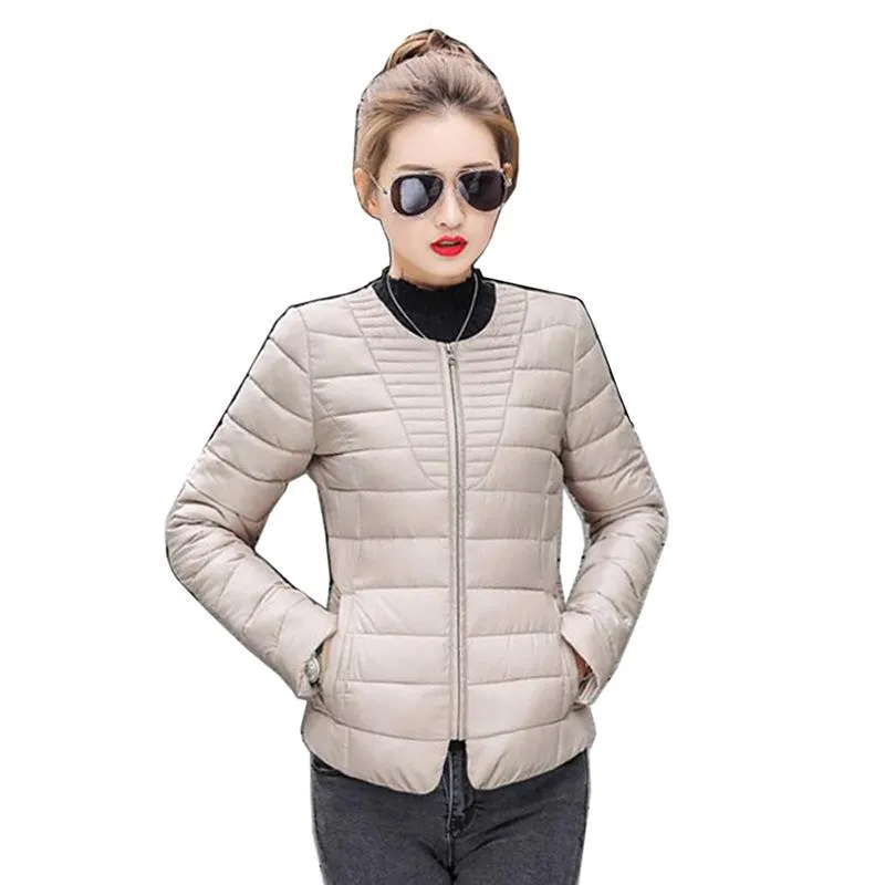 Trench da donna 2023 Fashion Ultralight Parka Giacca invernale da donna Giacche stile unico Cappotto corto caldo sottile