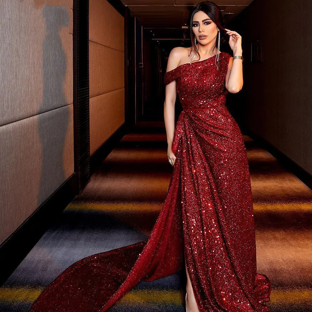 Sexy vino rosso glitterato spacco abiti da sera lunghi 2023 una spalla elegante per le donne Prom Foraml Party Night