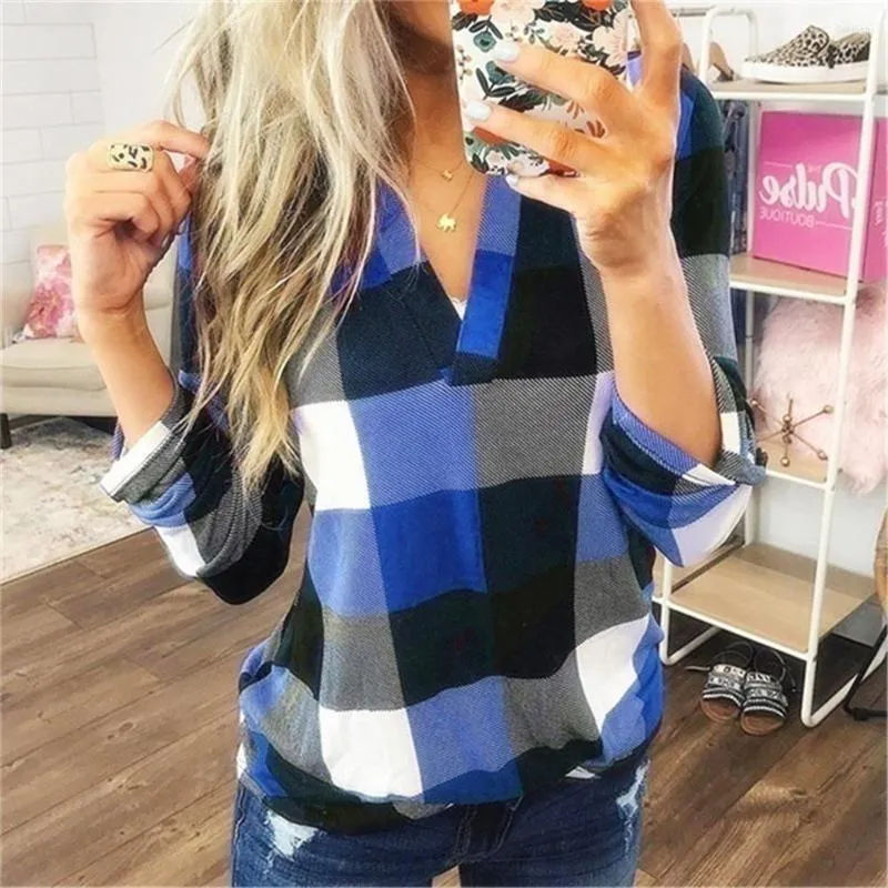 Kvinnors T-skjortor 2023 Kvinnors Autumn Shirt Plaid Tryckt V-ringning Långärmad t-shirt Toppar Damer Casual Loose Stora Street Clothes