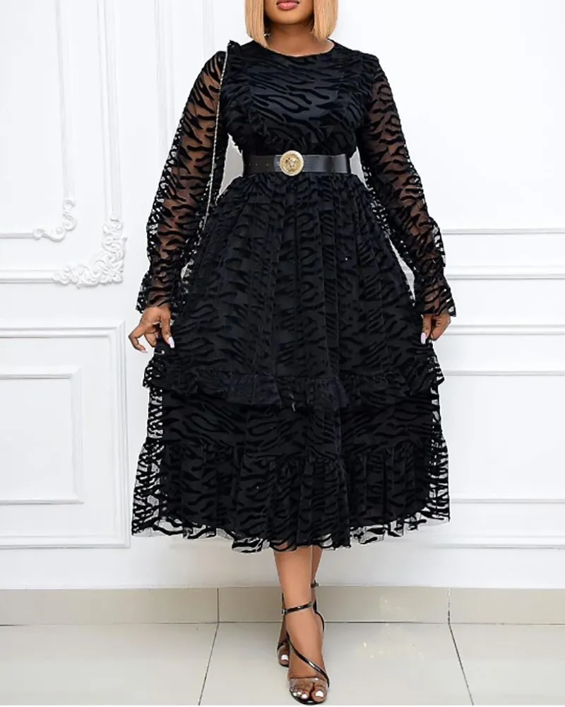 Plus-Size-Kleider, Mesh-Beflockung, elegant, großer Rock, Schleppe, großes Kleid mit Holzohrkante ohne Gürtel