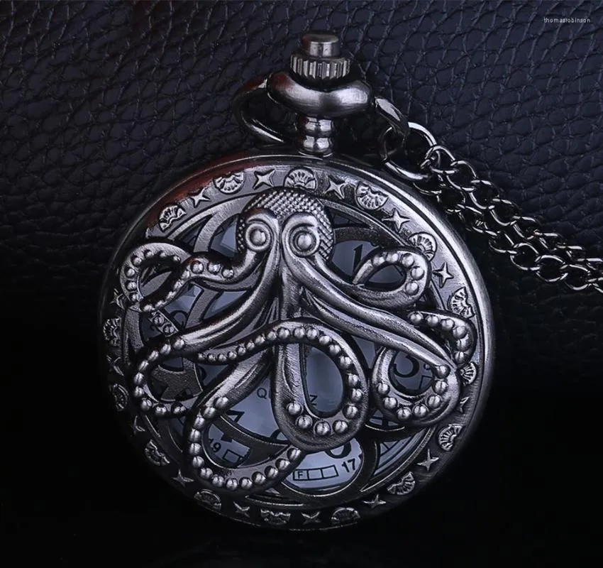 Pocket Watches vintage retro bläckfisk ihålig halv kvarts titta på steampunk svart med halsbandskedja gåva för barn