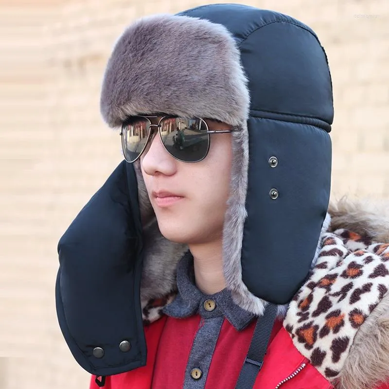 Bérets B-8565 hommes Bomber chapeau adulte oreillette fourrure casquette hiver chaud coupe-vent russe Ushanka