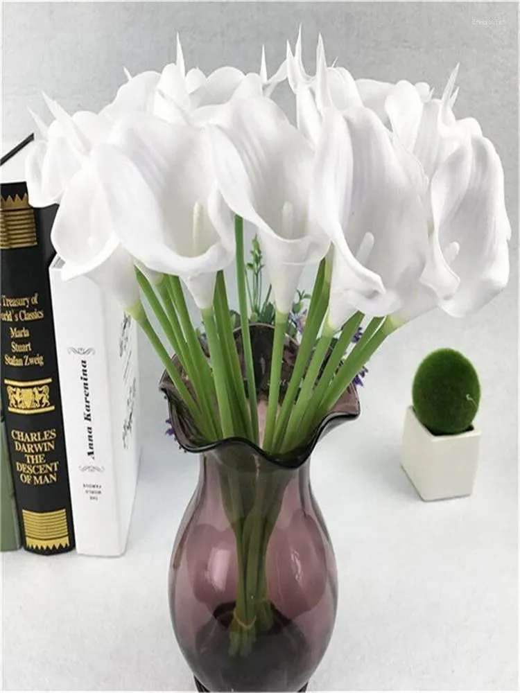 Fiori decorativi Calla artificiale Fiore di giglio Simulazione Tocco reale Bouquet a mano Flores Decorazione di nozze Forniture per feste finte