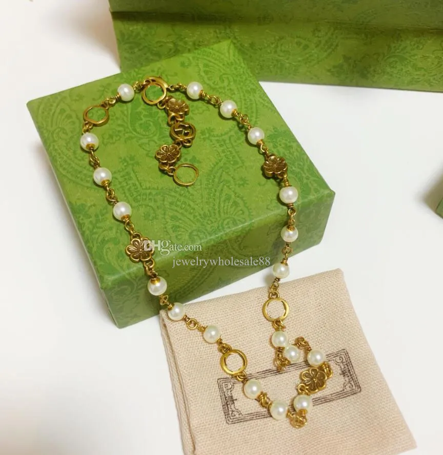 Marchio di moda fiore perla girocollo collana di dichiarazione catena di lusso designer lettera collane con pendente per le donne festa di nozze coppia2589