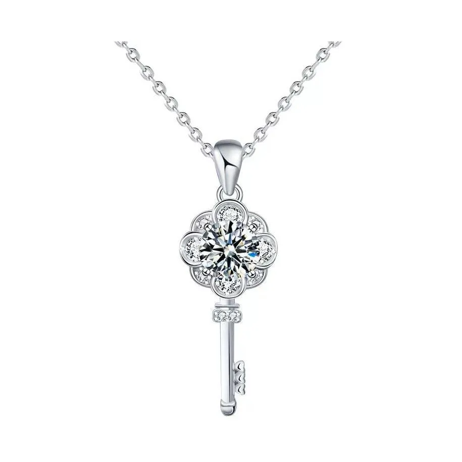 Andra trendiga 1 D Färg Moissanite Key Necklace Women Jewelry 100 925 Sterilng Sier VVS Pendant Neckklace Gift Another Drop Delivery Nec Dhsqj