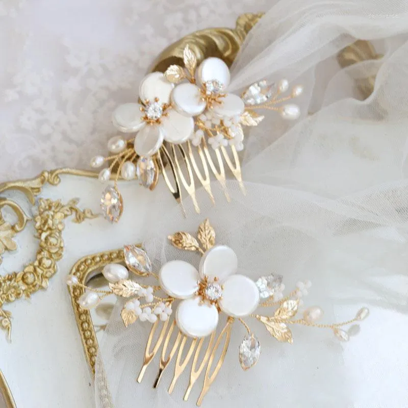 Hårsmycken Floralbride Handgjorda skal Flower Freshwater Pearls Zirconia Bridal Comb Wedding Accessories Bridesmaids Women