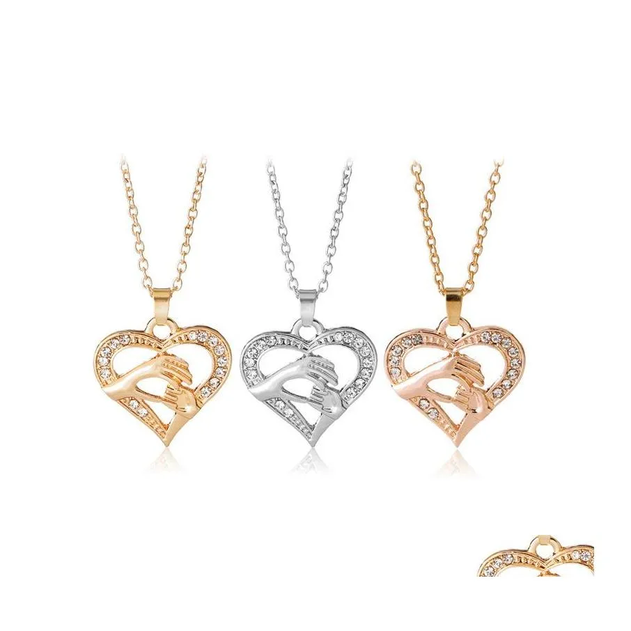 Pendant Necklaces Fashion Hand In Mom Crystal Love Heart Shape Gold Sier Chains For Women Mothers Day Jewelry Gift Drop Delivery Pend Otmpm