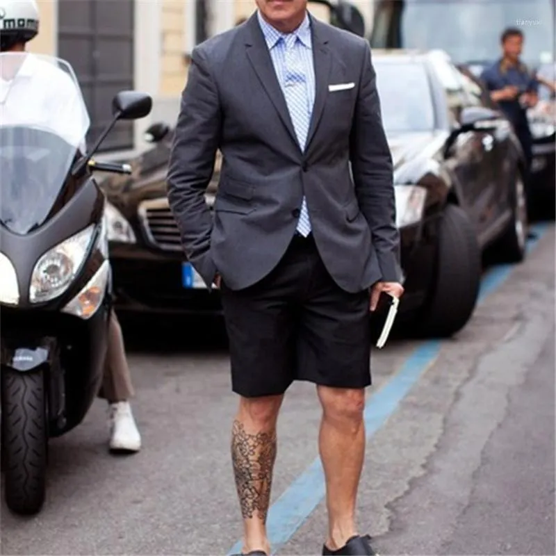 Trajes con short hombre sale