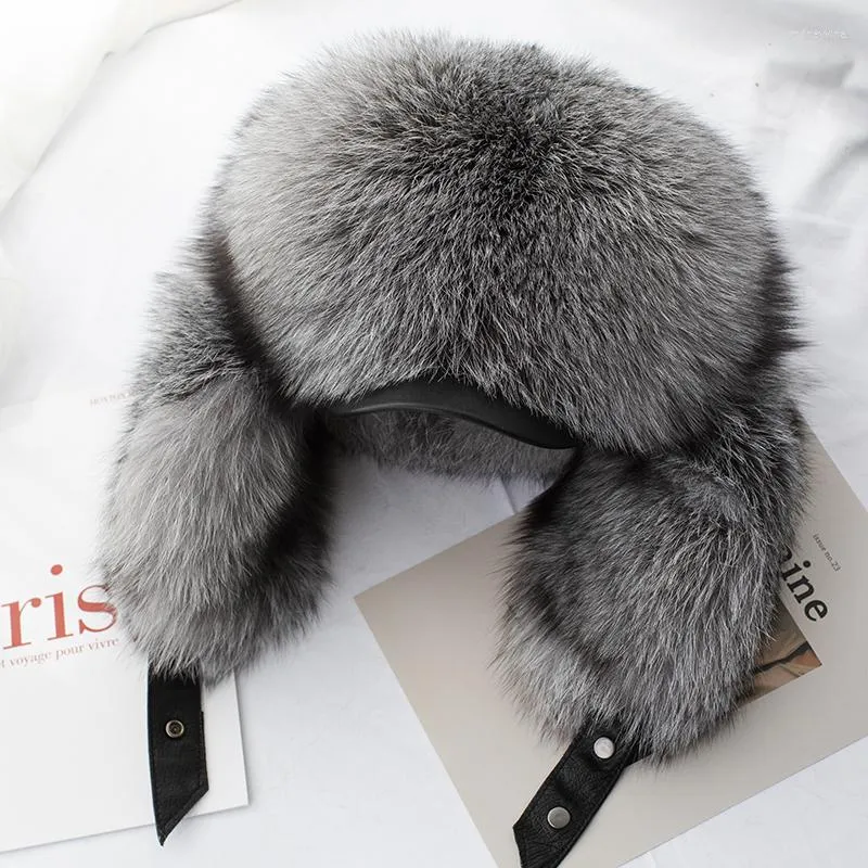 Berets 2023 Winter Men Raccoon Fur Hats Silver Caps Leifeng Leather Hatska Russian Bomber Hat Trapper Earflap Male Warm