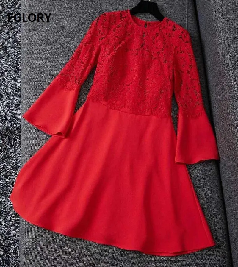 Casual jurken Red Black Party Damesjurk 2023 Autumn Winter Fashion Ladies Hollow Out Lace Borduurwerk Flare Sleeve A-Line Princess