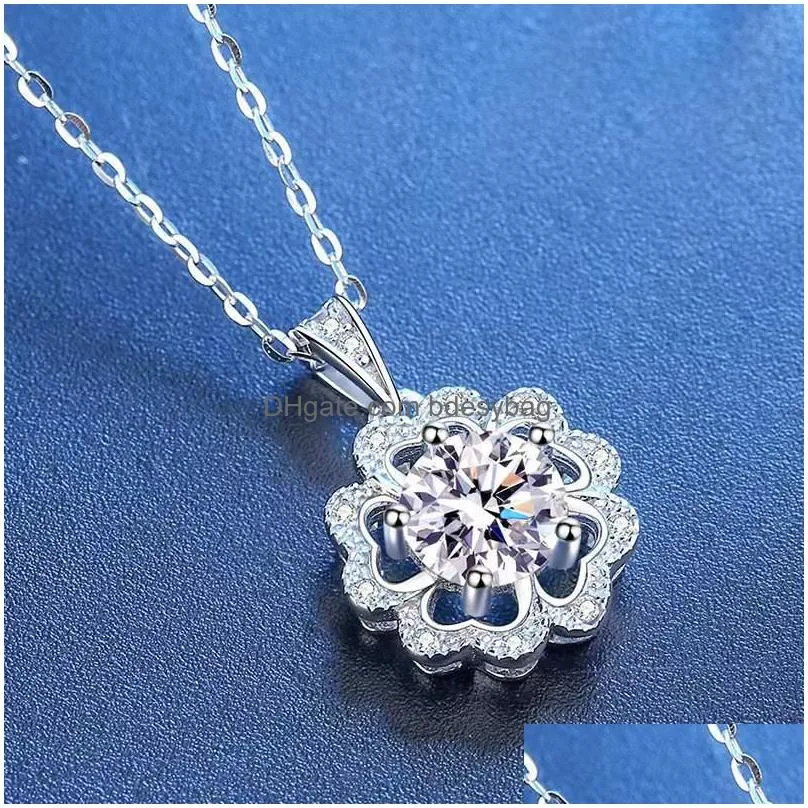 Dty6 Other Trendy 1 d Color Moissanite Flower Necklace Women Jewelry 925 Sterling Sier Gra Charm Birthday Giftother Drop Delivery Necklac Dhnpy