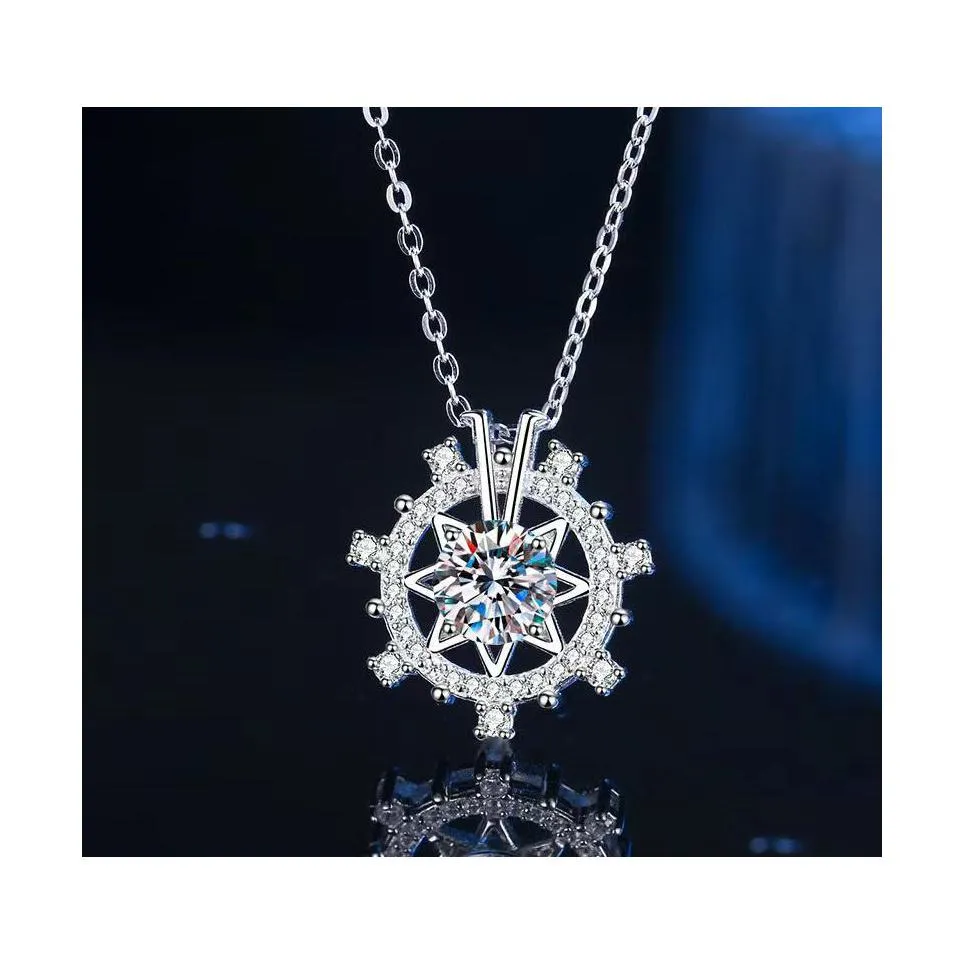 Pendanthalsband Trendiga S925 Sier 1CT D Color VVS1 Moissanite halsband Kvinnor smycken Geometriska diamantklavikel Neckorpendant Dr Dhdph