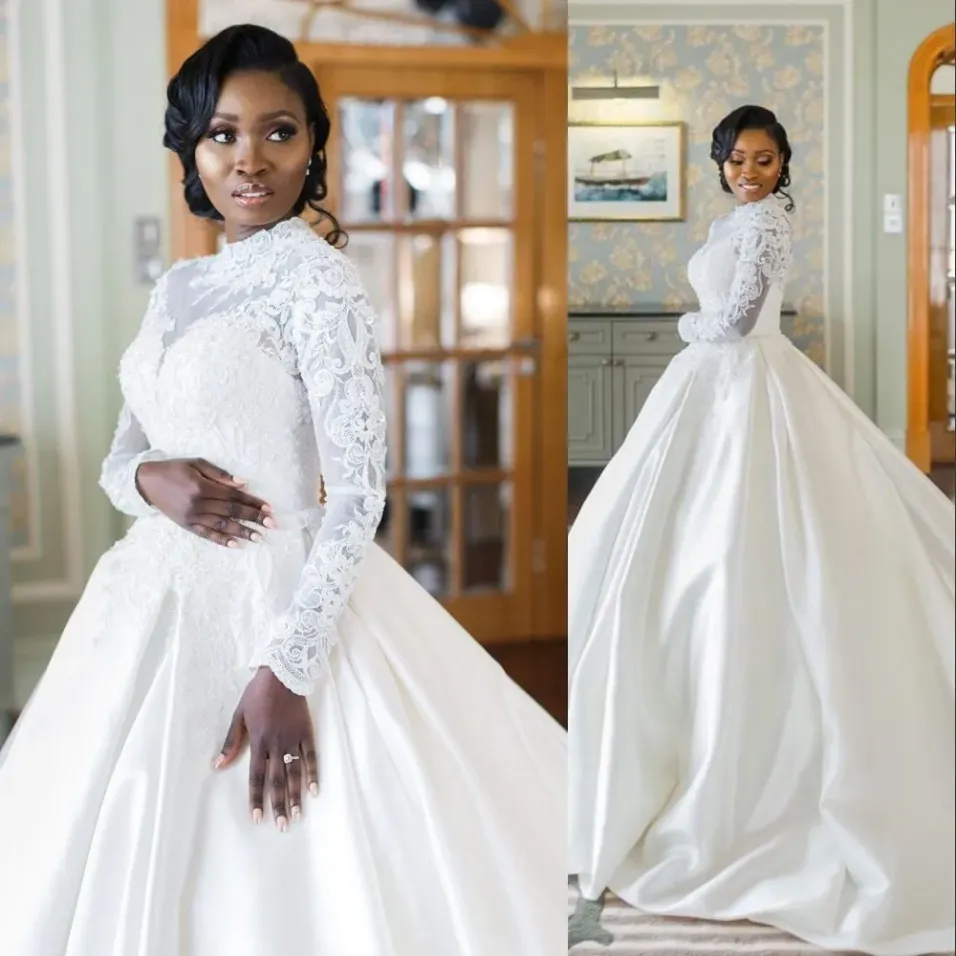 Vintage Ball Gown Wedding Gowns High Neck Dubai Arabia Lace Appliques Crystal Beads Long Sleeves Plus Size Bridal Party Dresses Robe De Marriage Button Back