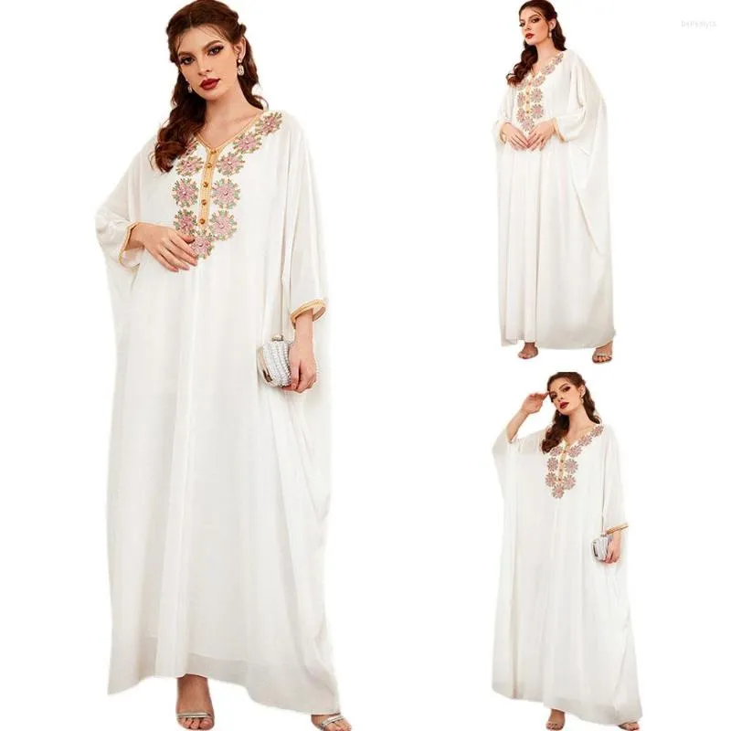 Vêtements ethniques Ramadan Dubaï Femmes Caftan Abayas Arabe Islamique Maxi Robe Musulman Manches Chauve-Souris Blanc Luxe Strass Robe Eid Mubarak Jilbab