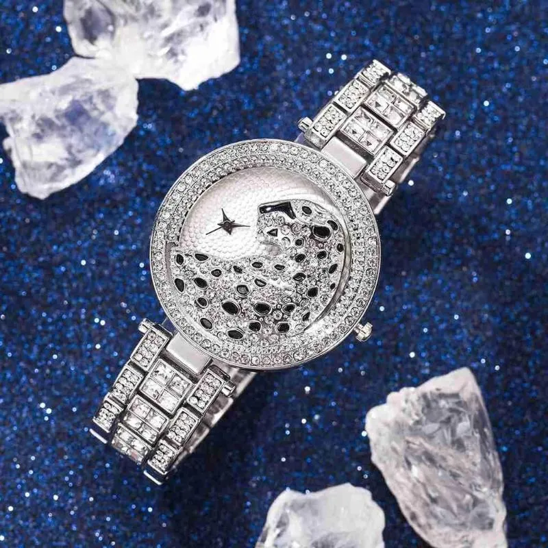 Armbandsur Big Dial Fashion Leopard Design Brand Watch for Women Luxury Simple Casual rostfritt stål Quartz Designer