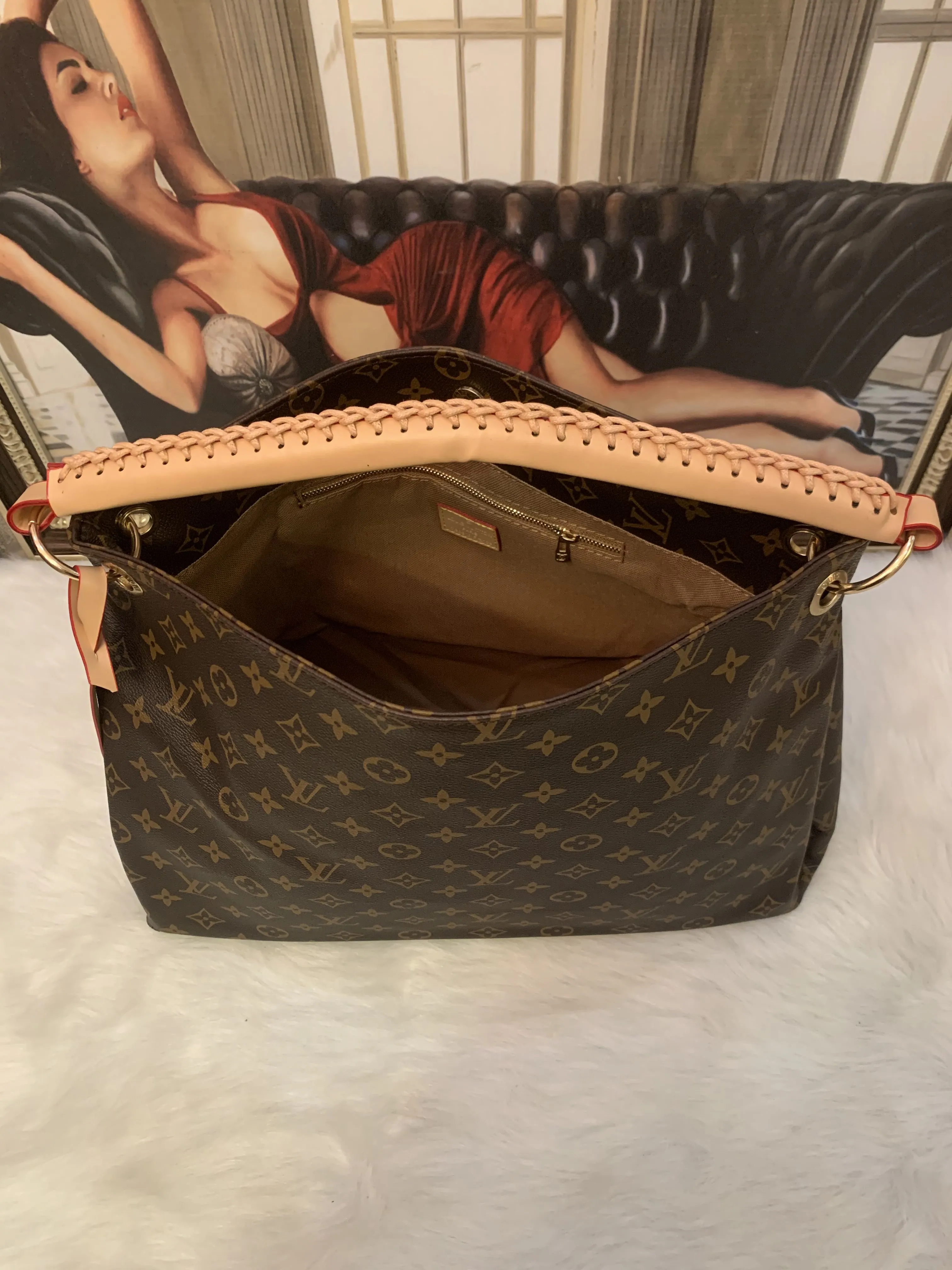 Classic fashion handbags deals