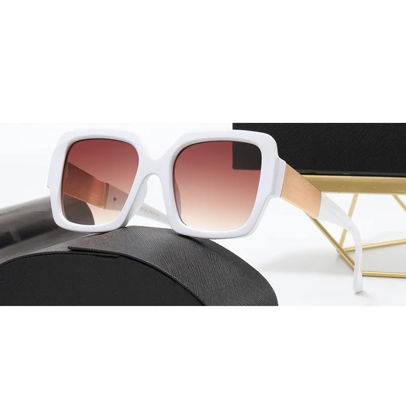UV400 Polarized Sunglasses: Oversized Frame Eyewear, Premium  display picture 3