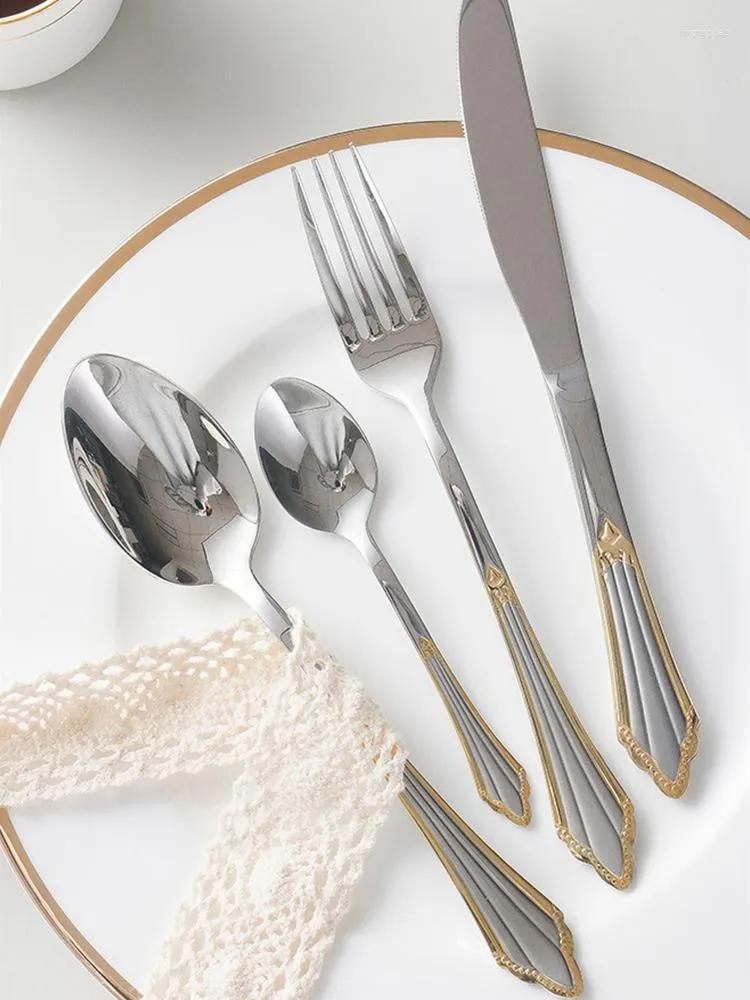 Ensembles de vaisselle 304 Couvoirs en acier inoxydable Set Table à manger Steak Steak Fork Spoon Kitchen Kitched Vide dessert Home Silver