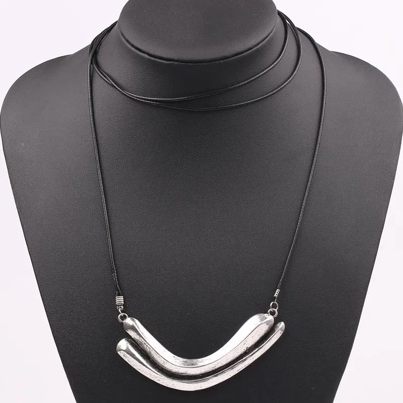 Pendant Necklaces Gothic Vintage Long Chain Choker Necklace Abstract Design Collar For Women Men Fashion Jewelry Accessories