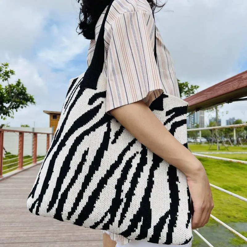 Akşam çantaları rahat zebra baskı çanta sırt örgü omuz kadın kadın bolsas çanta örgü alışveriş Japon bayan