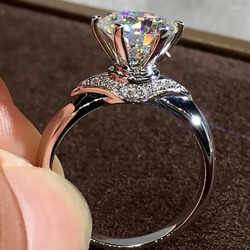 Anillos de racimo 18K Au750 oro blanco mujeres boda fiesta compromiso anillo 1 2 3 4 5 cintas redondas Moissanite diamante elegante Noble