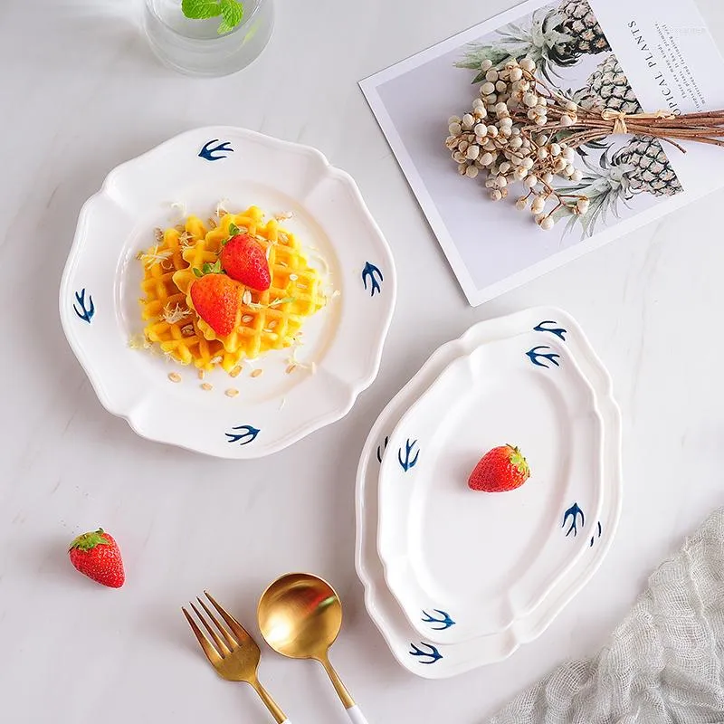 Plates Japanese Ceramic Embossed Bird Dinner Plate White Porcelain Simple Dessert Cake Household Breakfast Fruit Dish Tableware