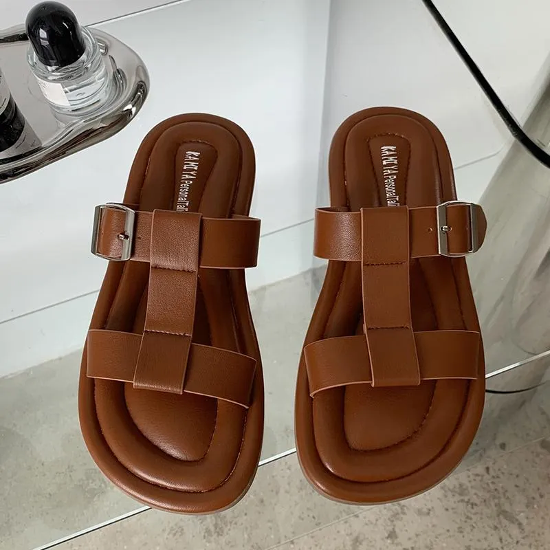 Terlik Yaz 2023 Moda Black Beach Dışında Kadınlar Flip Flops Bayanlar Slaytlar Kore tarzı kadın daireler Kauçuk Shoesslippers