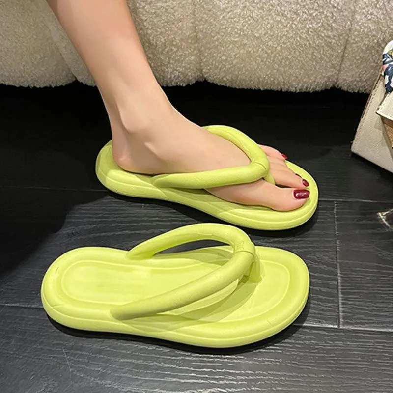 Tofflor 2023 sommar för kvinnor mode eva flip flops skor mjuk ensam antislip mångsidig strand