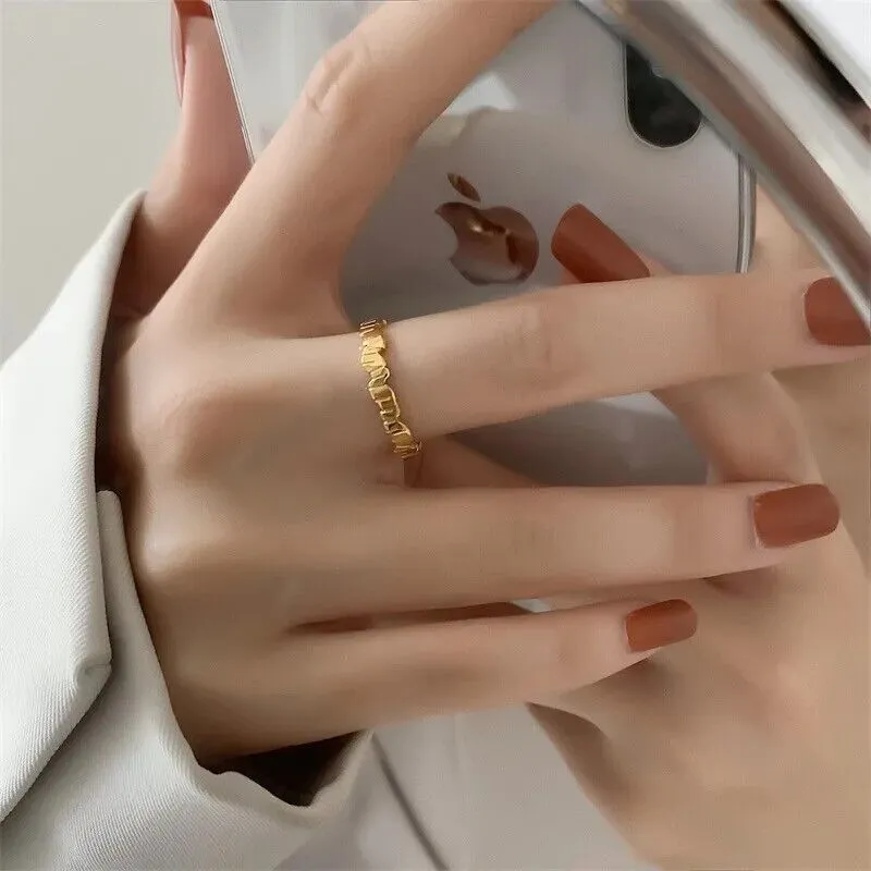 Band Rings 2022 Geometric Floral Pattern Design Ring Brazil Russia Retro Fashion jewelry Personality Titanium Steel Gold Plated Ring for Women