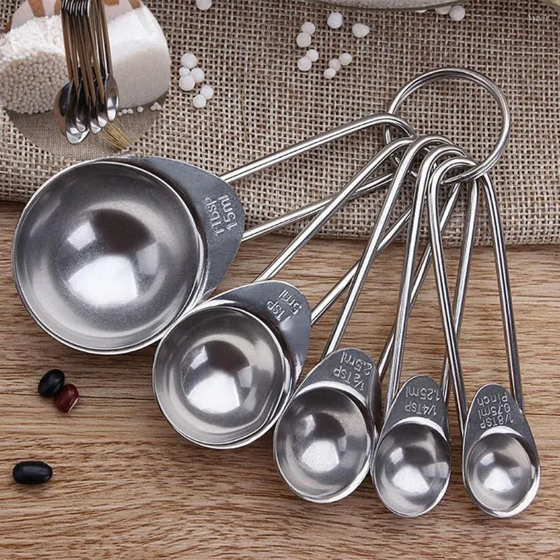 Set di posate rosa Set di tappetini per piatti Rotondo Tavolo da cucina moderno Tappetini natalizi Di 4 Rigidi 8 Inossidabili lavabili