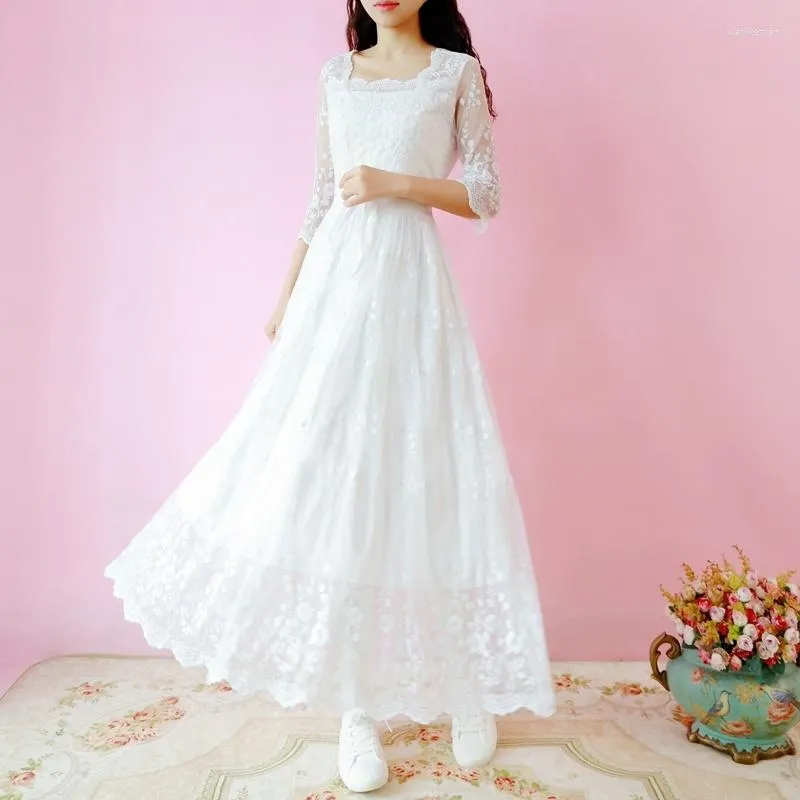 Casual Dresses White Hollow Out Lace Dress Elegant Three Quarter Sleeve Evening Party Spring Mesh Sexig Long Robe Mujer