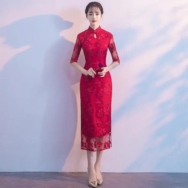 Etnik Giyim Lady Hollow Out Cheongsam zarif dantel qipao yenilik nakış çiçek ziyafet elbisesi Çin gelin gelinlik uzun