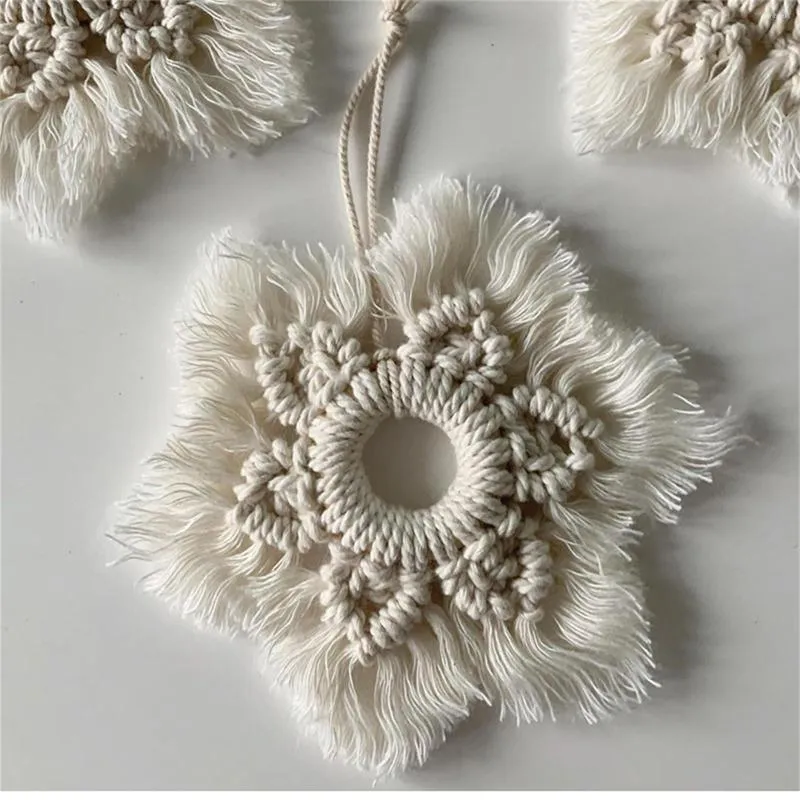 Dekorativa figurer Nordisk vindhandvävd Pentacle Pendant Bohemian Modern Ornament Cotton Wall Hanging Macrame Room Floral Shape Decor