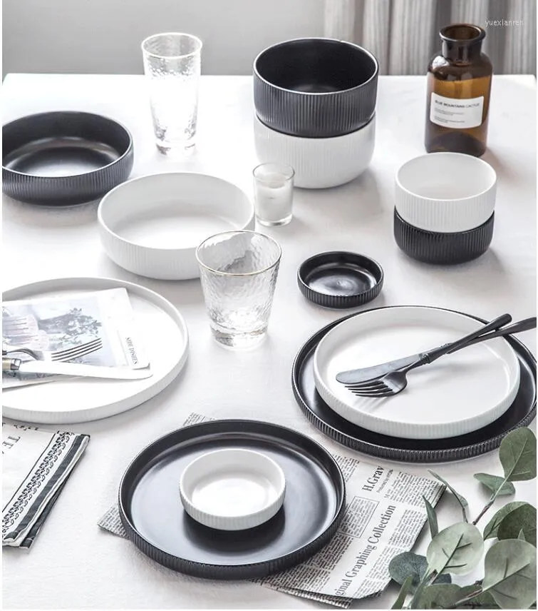 Teller, klassisch, geprägt, schwarz und weiß, einteilige Keramik-Osterschalen, nordische kreative Gerichte, Heim-Steak-Teller