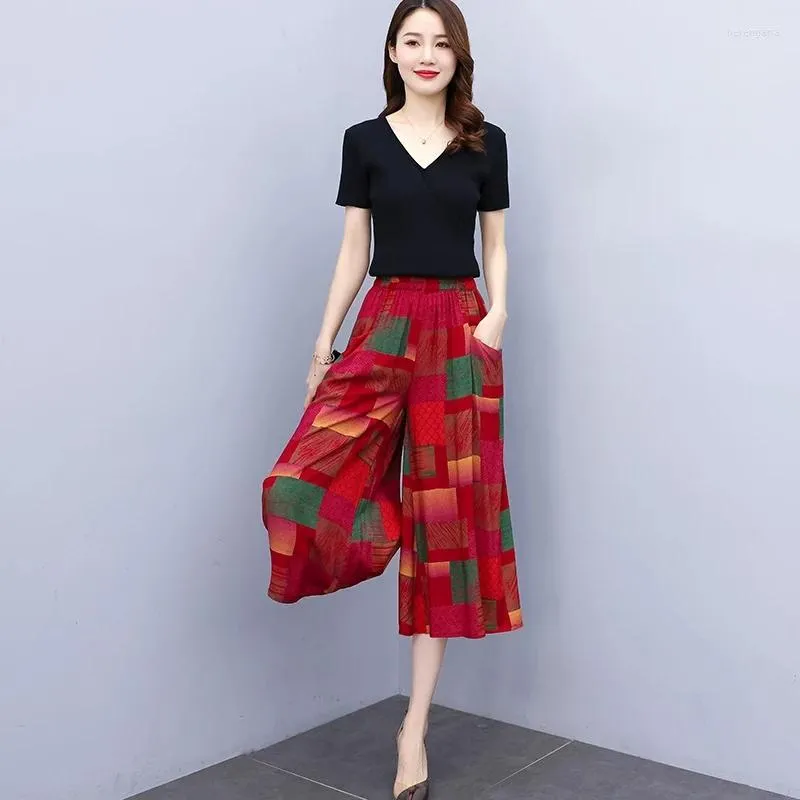 Three quarter length wide leg trousers cheap
