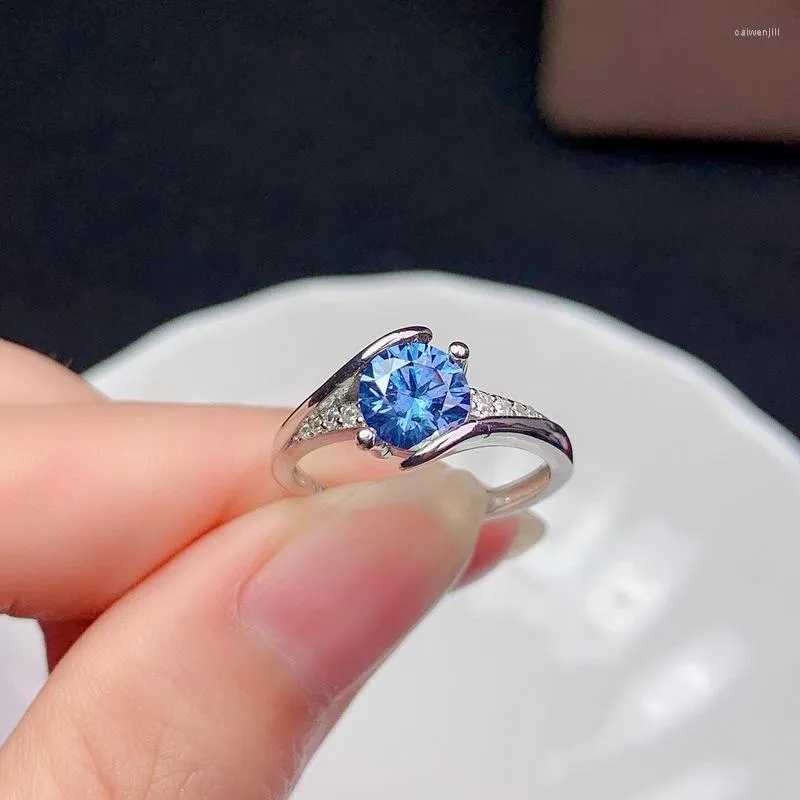 Anelli a grappolo Anello in moissanite verde blu da 1CT 6,5 mm VVS Lab Diamond con certificato di prova di gioielleria raffinata superato in vero argento sterling S925