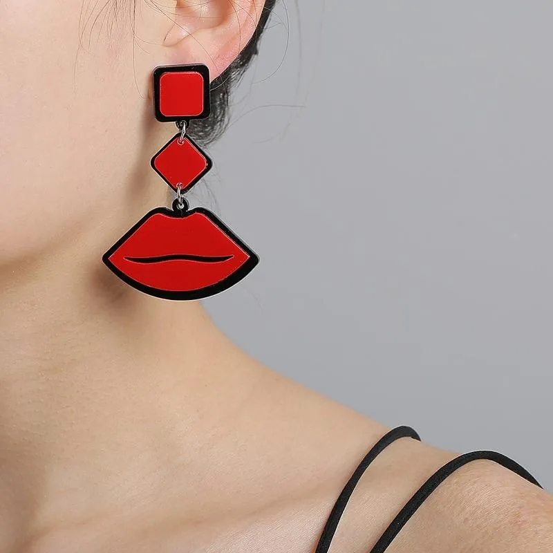 Kolczyki Dangle żyrandol modne geometryczne szwy akrylowy dla kobiet seksowne czerwone usta kobiece akcesoria biżuterii