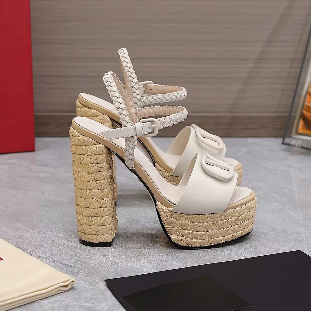 Buckle130 mm Chunky Heel Sandals Platforma Buty na wysokim obcasie Super High Evening Buty Kobiety luksusowe projektanci na wysokim obcasie Kostki Factory Factory Factory Factory Factory