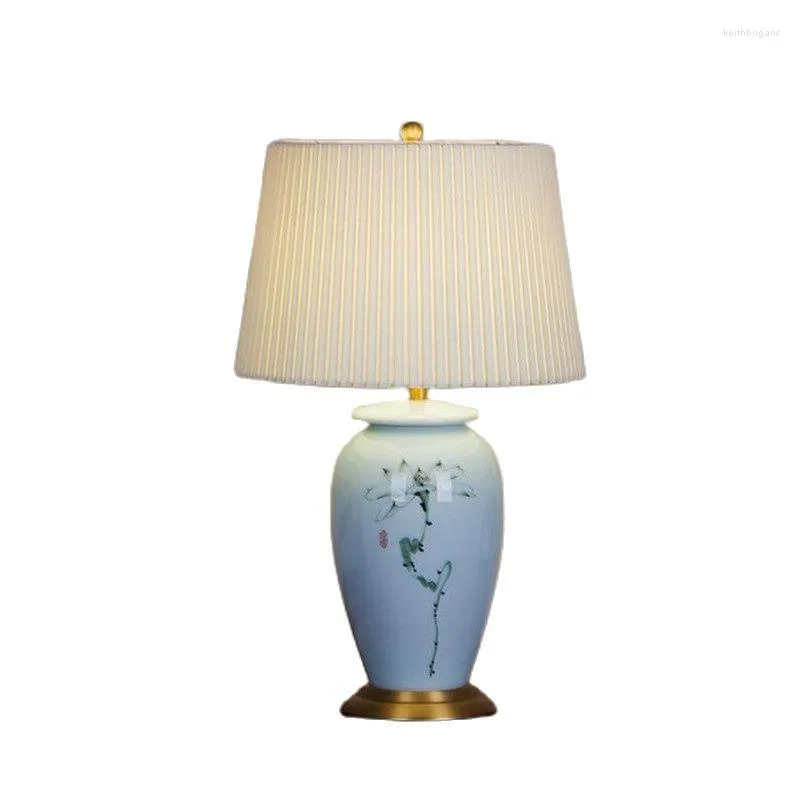طاولة مصابيح زرقاء لوتس الصينية سيراميك مصباح الزفاف ديكور غرفة المعيشة
