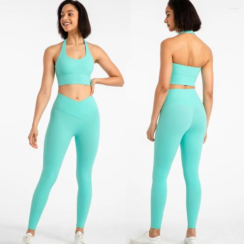 Conjuntos ativos de 2 peças Roupas de ioga de verão Sport Sport Set Set Women Bare Bra and Cross Cale Leggings Mestes de ginástica Roupas de ginástica