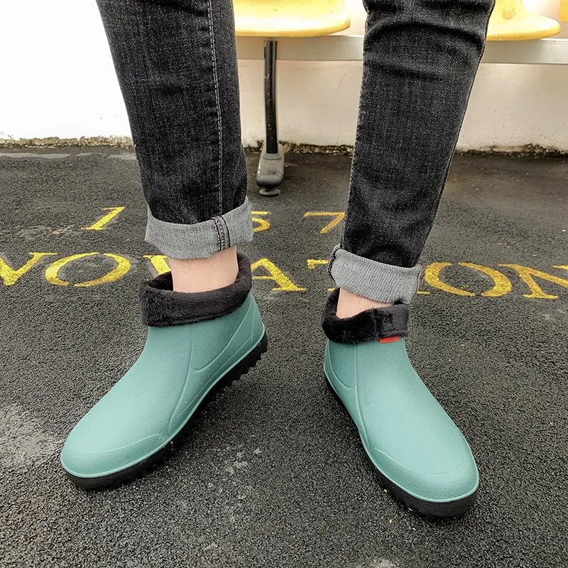 Sandalias 2023, zapatos de lluvia de invierno para hombres, botas cálidas de pesca al aire libre, calzado de trabajo impermeable, botines de goma antideslizantes a la moda, galochas para hombres