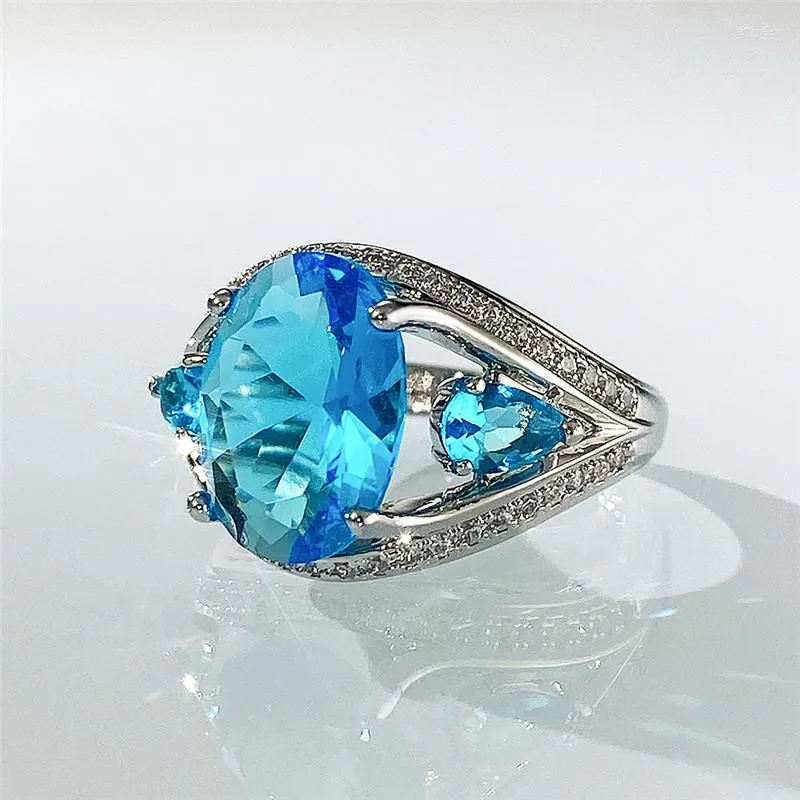 Wedding Rings Huitan Luxury Blue CZ For Women Good Quality Silver Color Bride Marriage Party Finger Trendy Jewelry Gift