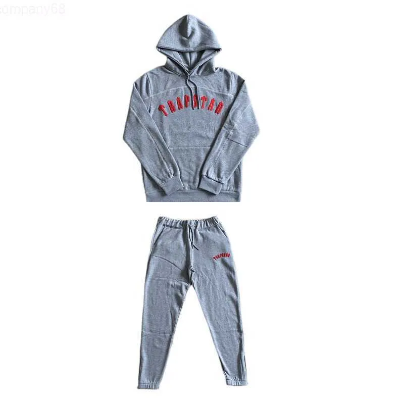 DHgate.com:2024 Trapstar Tracksuit Set Arch Panel Red Letter DHgate.com:2024 Trapstar Tracksuit Set Arch Panel Red Letter