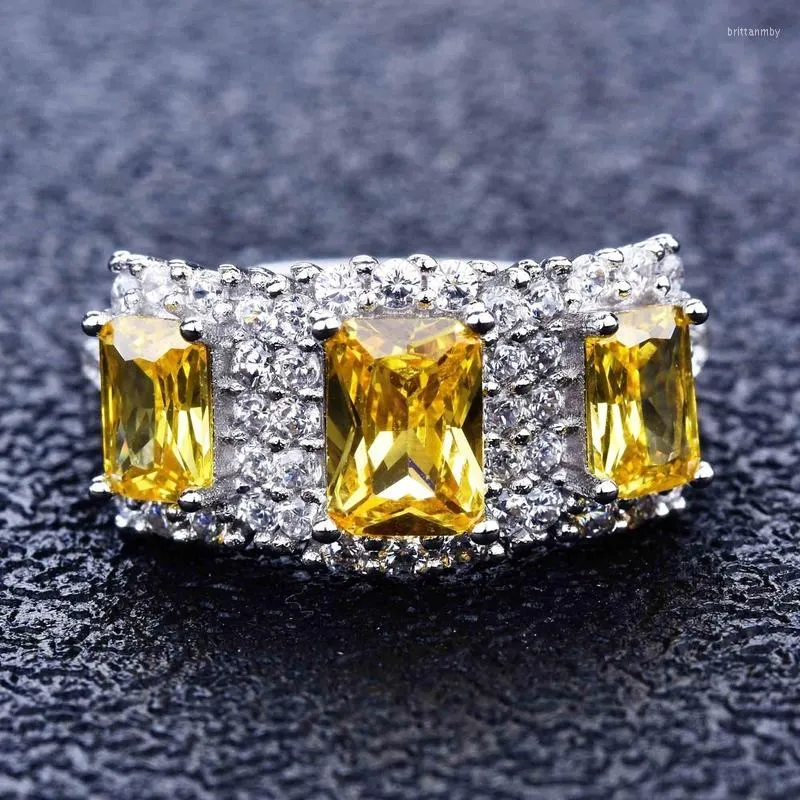Кластерные кольца модные роскошные женские женские 925 серебряный порошок хрустальный изумрудный канарейский желтый бриллиант открытый кольцо вечеринка подарки подарки оптом
